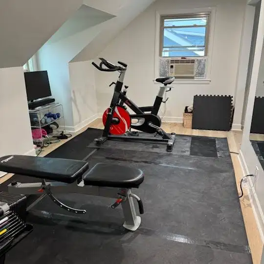 Soundproof Gym Flooring for Apartments: What Works? 4 Rubber flooring rolls